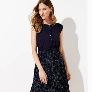 LOFT NWT Pleated Henley Dress size 6